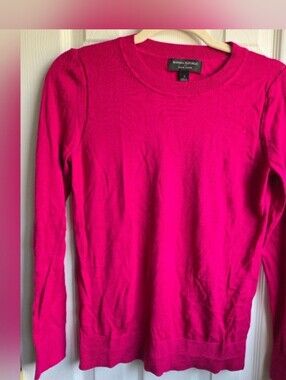 Banana Republic Women's Crewneck Sweater in Fuschia